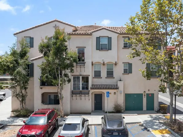 351 Riverpark Blvd Unit 301, Oxnard, CA 93036