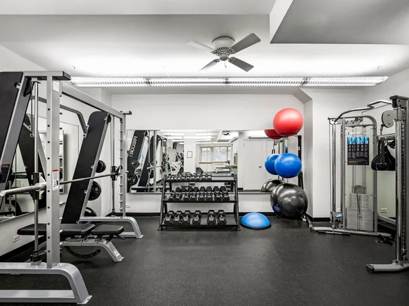 165 East 72nd Street image 9 of 12