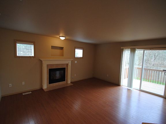 3rd image of 8301 14th Ave E