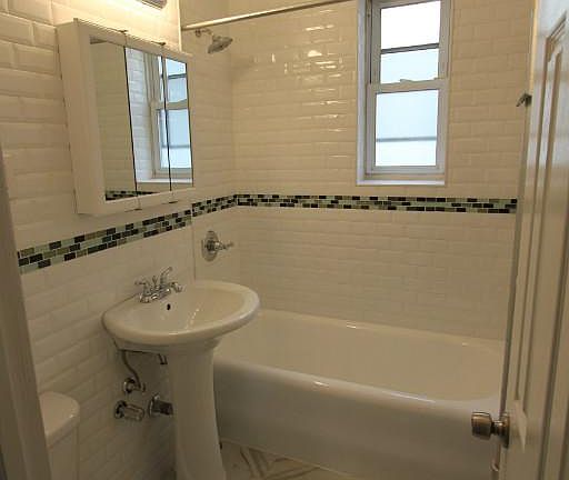 2nd image of 4520 43rd St APT 3F