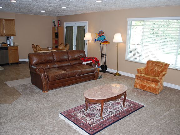 5th image of 9812 S Countrywood Dr