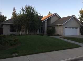 2381 Skansen St, Kingsburg, CA 93631