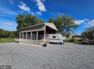 56 Boo Blvd, Falling Waters, WV 25419