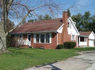 411 E Front St, Roanoke, IL 61561