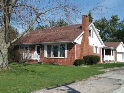 411 E Front St, Roanoke, IL, 61561