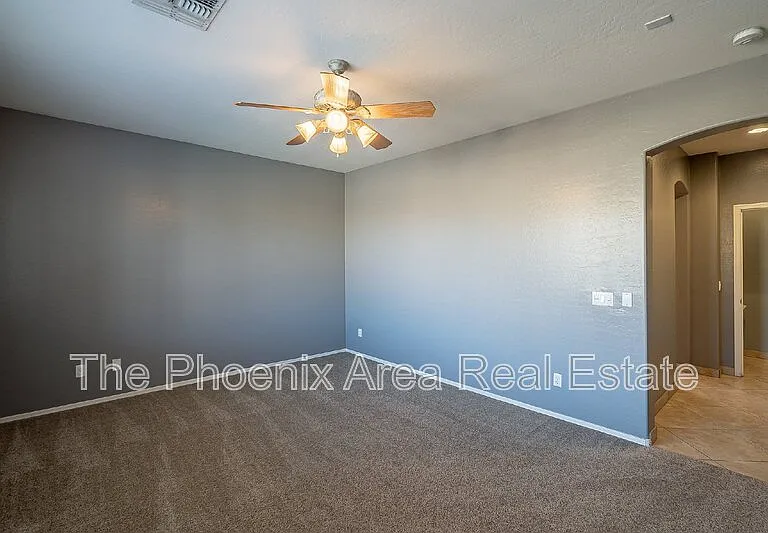 110 W Cardinal Way — Photo 16