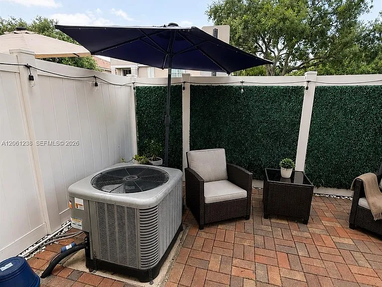 12610 SW 54th St #12610 — Photo 18