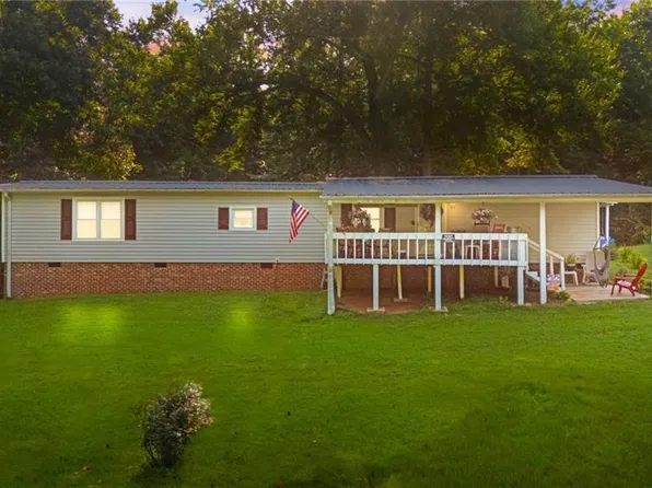 259 Meadow Ln, Lexington, NC 27295