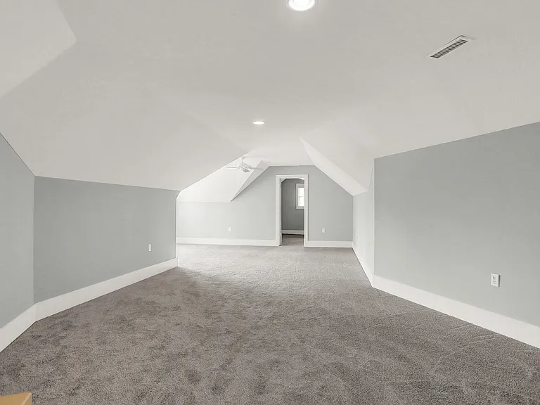 16893 Oak Manor Dr — Photo 59