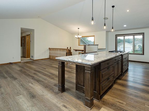 4th image of 700 141st Ave NW