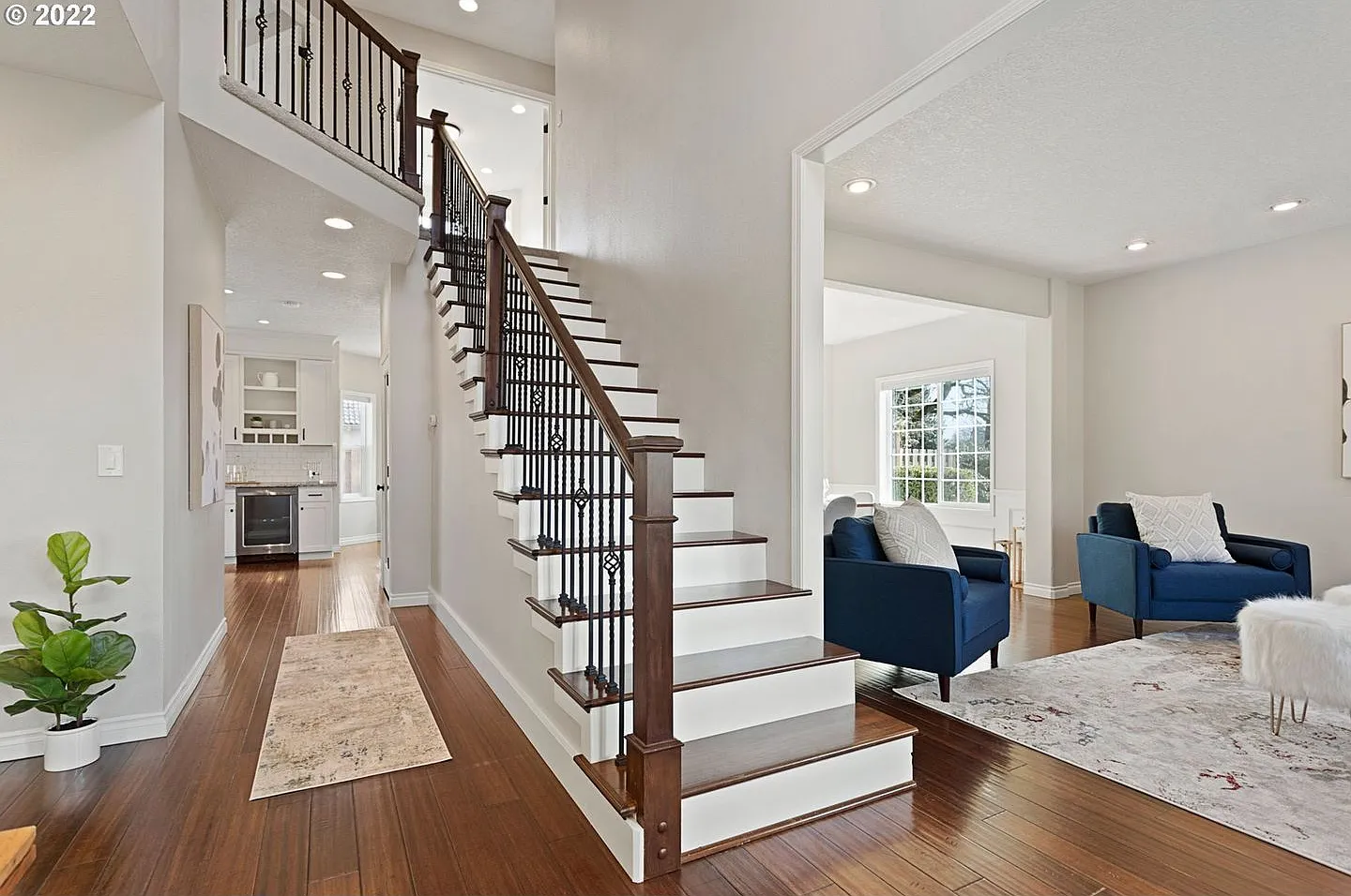 Stunning 4-Bedroom Hillsboro Home with Bonus Room, Den & RV Parking — Photo 2
