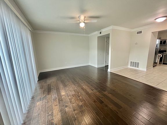 4th image of 5621 Kingsport Dr