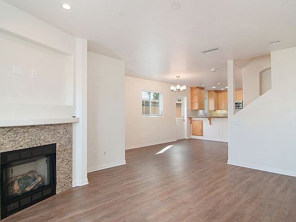 2nd image of 2031 Grand Ave