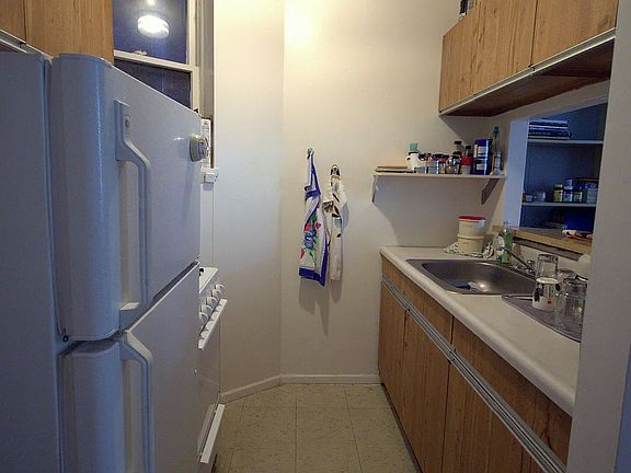 5th image of 216 E 90th St #3FW