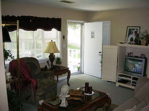 2nd image of 3607 Ida Belle Ln