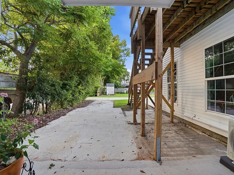 409 Suthon Ave #A — Photo 10