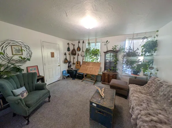 1315 Love St, Angels Camp, CA 95222