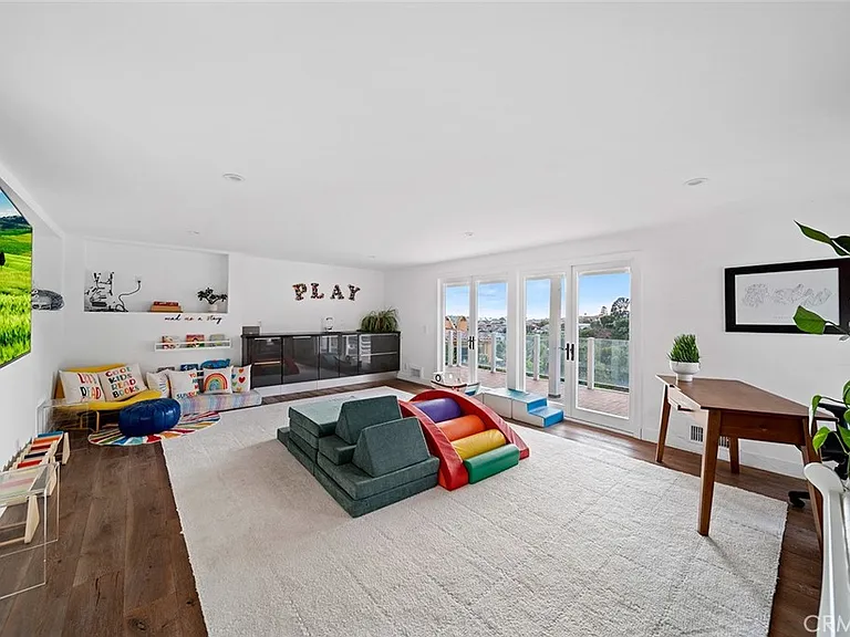 343 Emerald Bay — Photo 29