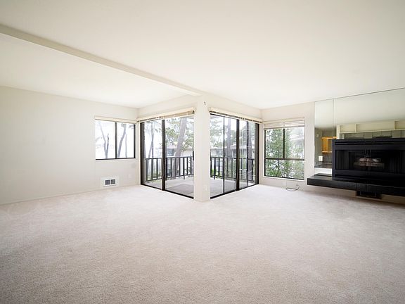 4th image of 9 Ocean Pines Ln