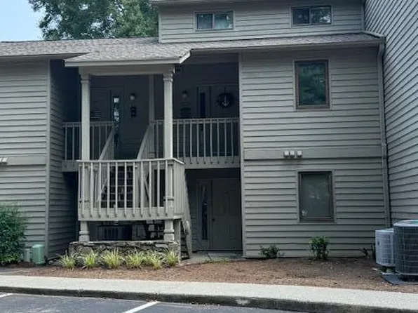 289 Shoreline Marina Cir Unit 214, Moneta, VA 24121
