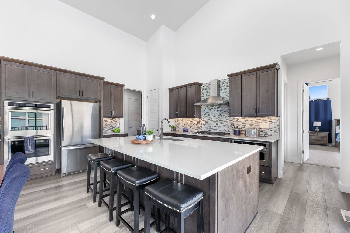 next background image