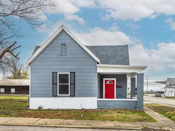 701 S 4th St, Boonville, IN 47601