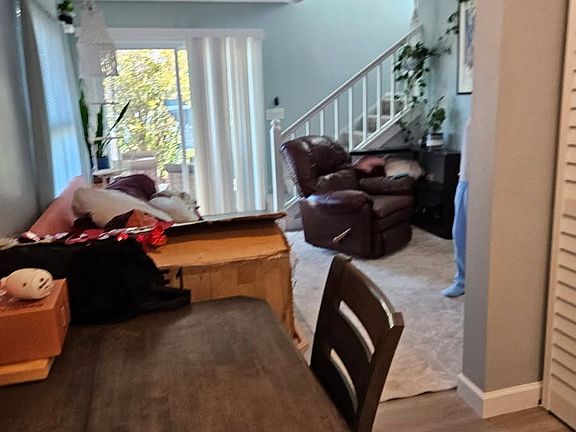 2nd image of 1125 Everest Rd