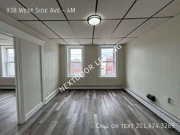 4th image of 938 W Side Ave #4M