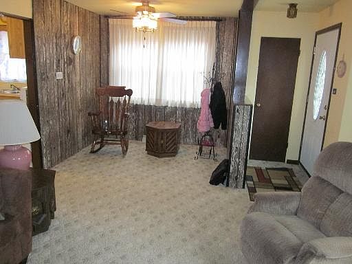 4th image of 5061 Wick Dr