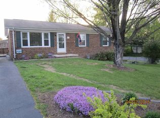 23 Bingham St, Verona, VA 24482