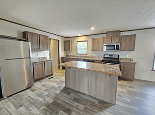 201 Birch Ave #201, Highland, MI 48357