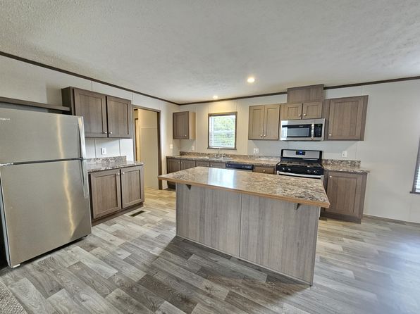 201 Birch Ave #201