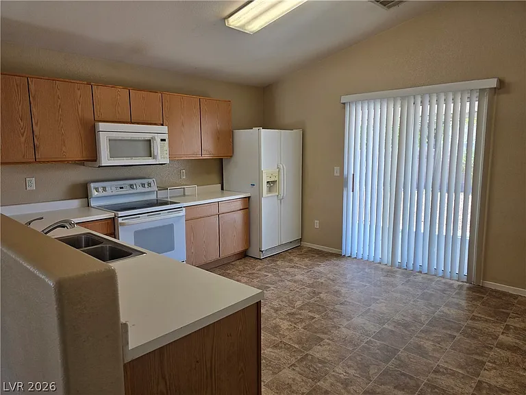 5525 Raven Creek Ave — Photo 4