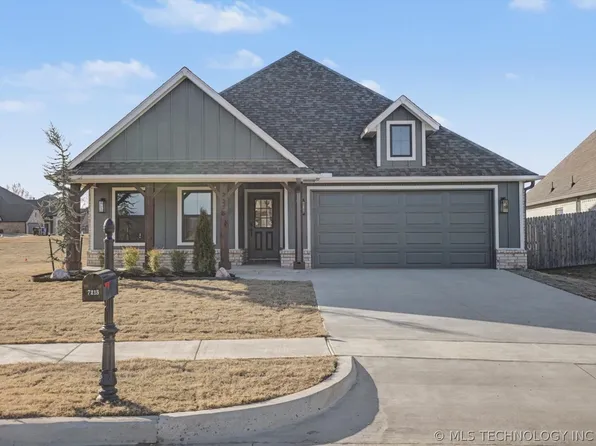 7215 E Queens St, Broken Arrow, OK 74014