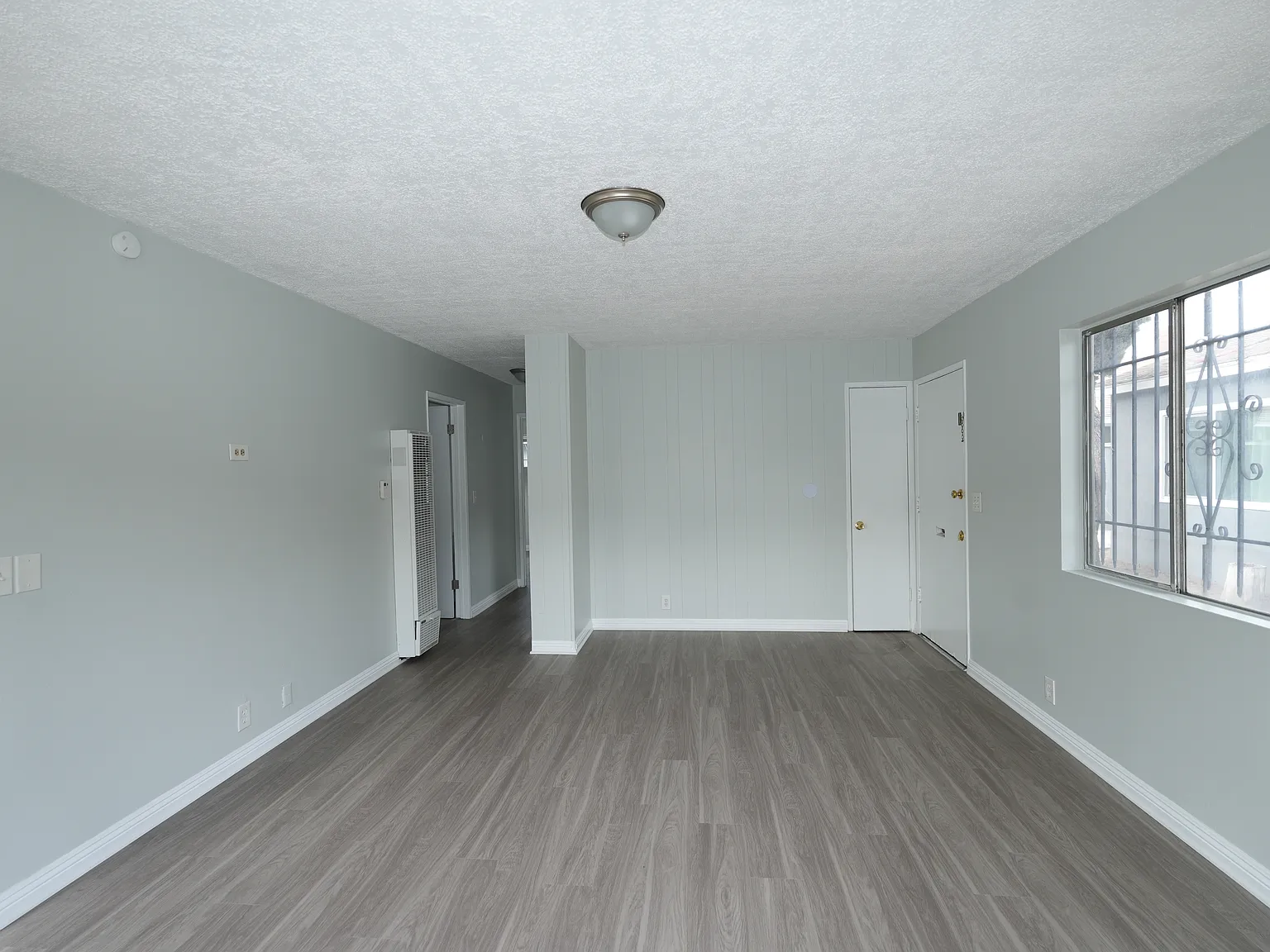 2 bed, $2,500 — Photo 4
