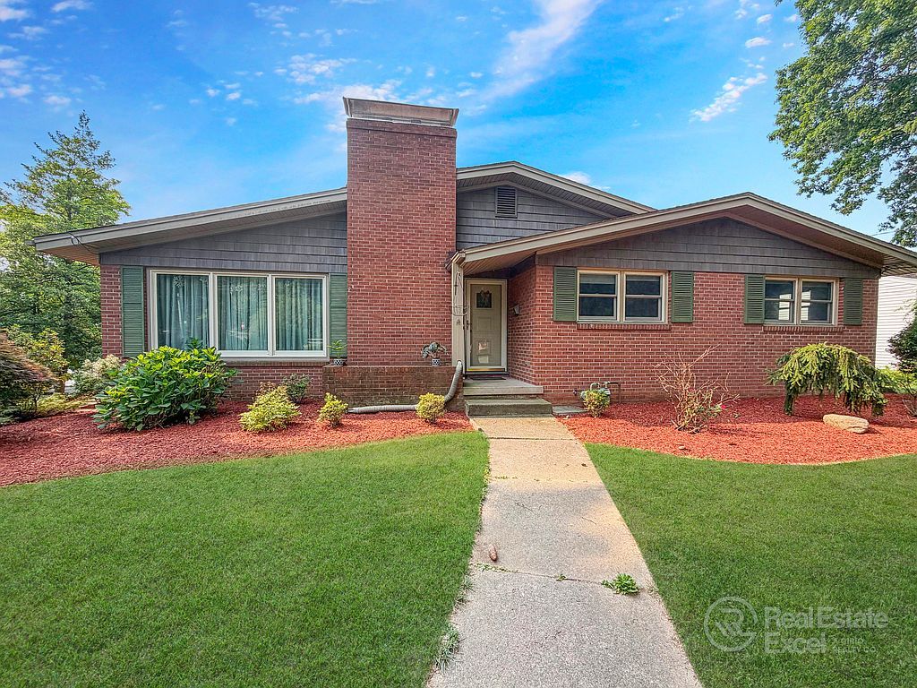 928 Grampian Blvd - Property Image