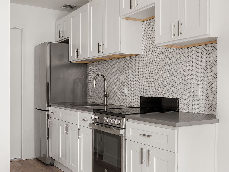 1st image of 150 10th Ave APT 3B