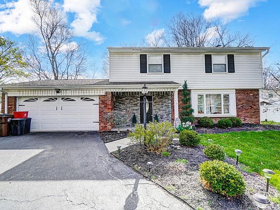 2nd image of 6717 Stillmeadow Ln