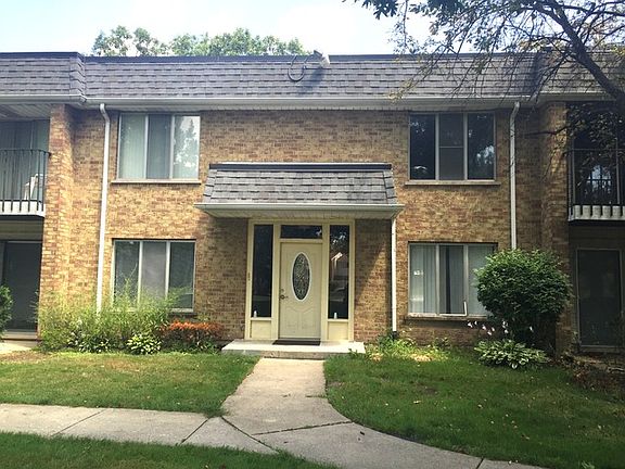 2nd image of 812 Sandra Dr Unit 2C
