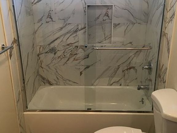 5th image of 1056 Grand Ave #304
