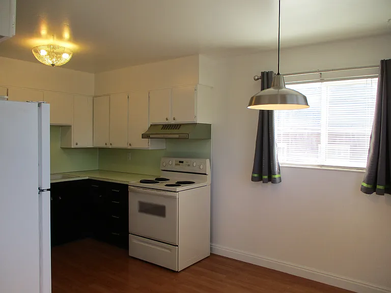 133 E 300 N #137 — Photo 7