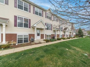 1579 W Turtle Creek Ln, Round Lake, IL 60073
