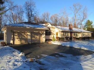 7 Magnolia Ave, Lancaster, MA 01523