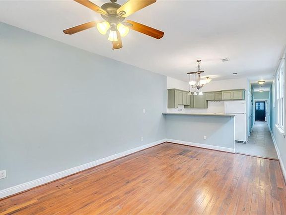 3rd image of 4439 Dhemecourt St