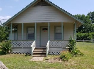 11 E Watson St, Willis, TX 77378