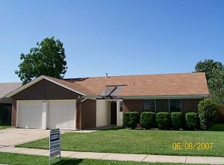 6629 Ridgewood Trl, Watauga, TX 76148