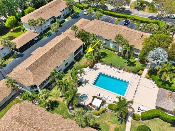 3200 Binnacle DR #D1, NAPLES, FL 34103