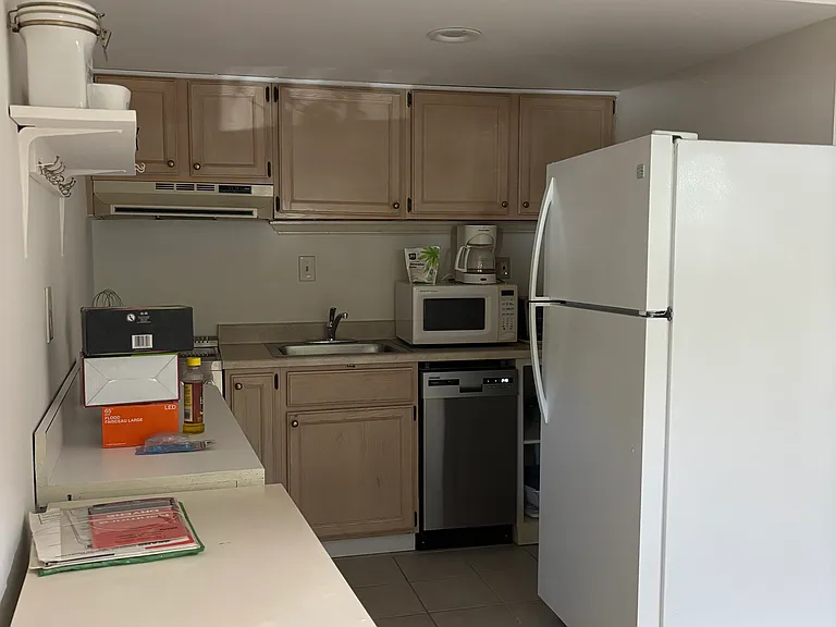 3533 W Pl NW — Photo 14