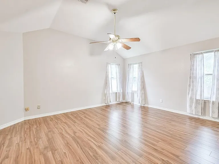 10327 Brickyard Ct — Photo 22
