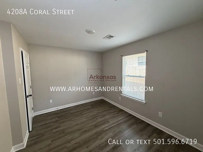 4208A Coral St — Photo 6